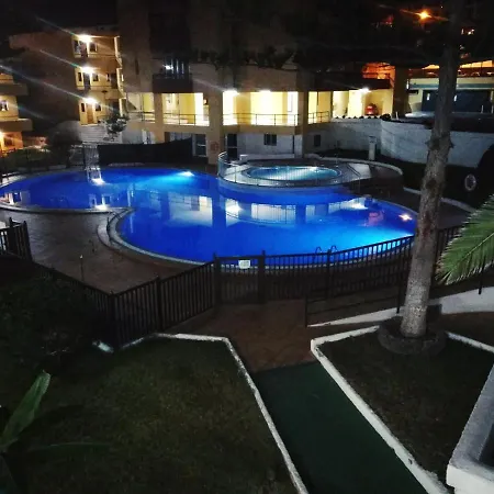 아파트 Luxury Vista Mar Y Playa Torres Del Sol B404 *