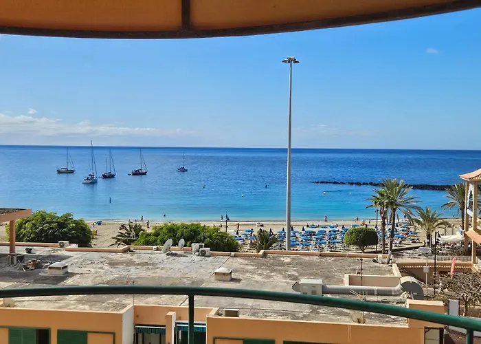 Апартаменти Luxury Vista Mar Y Playa Torres Del Sol B404