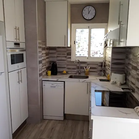 아파트 Luxury Vista Mar Y Playa Torres Del Sol B404 *